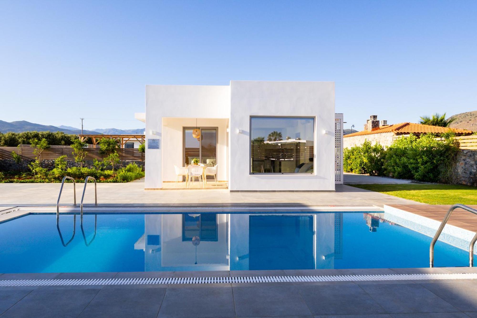 Sardines Luxury Villas Analipsi  Room photo